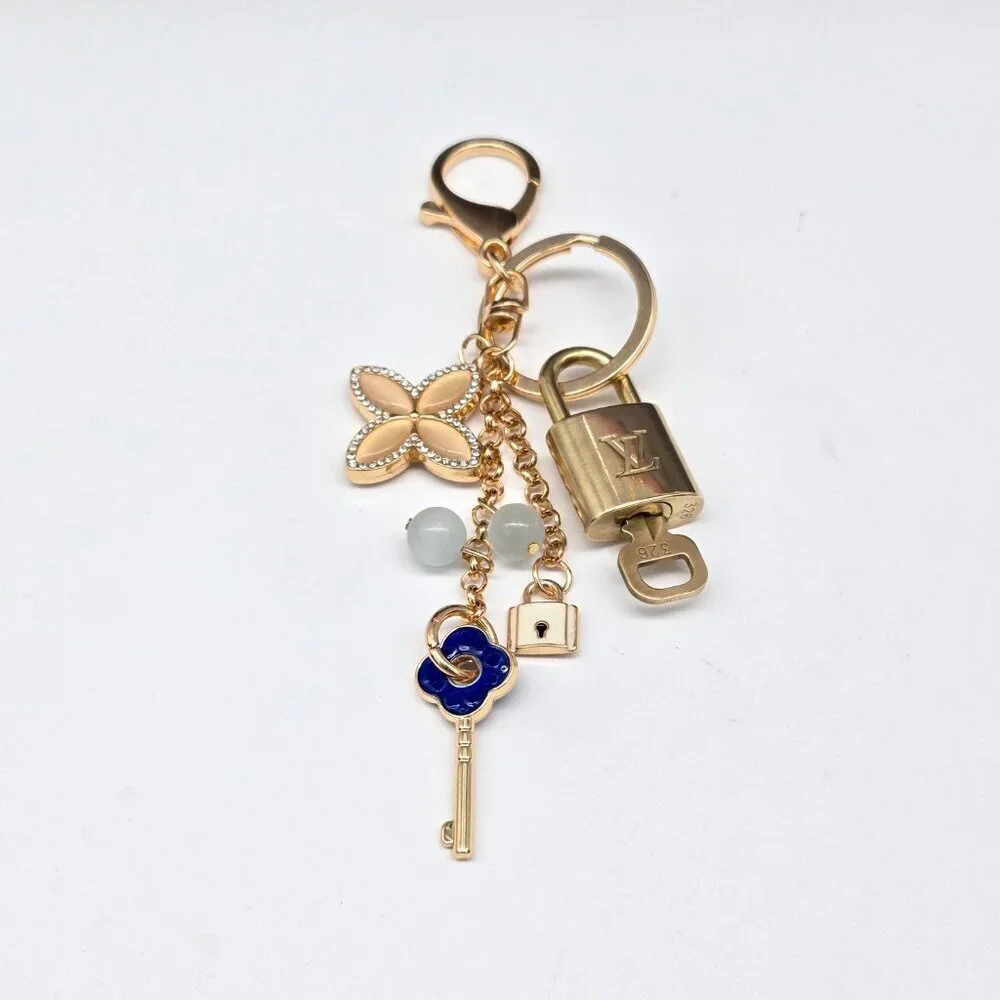 Louis Vuitton Gold Lock & Key 🔑 Authentic LV Unbranded Keychain Charm - Picture 7 of 10